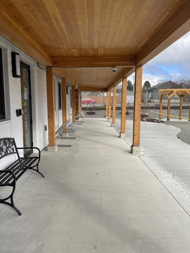 A picture of the covered walkway alongside the Maitland.