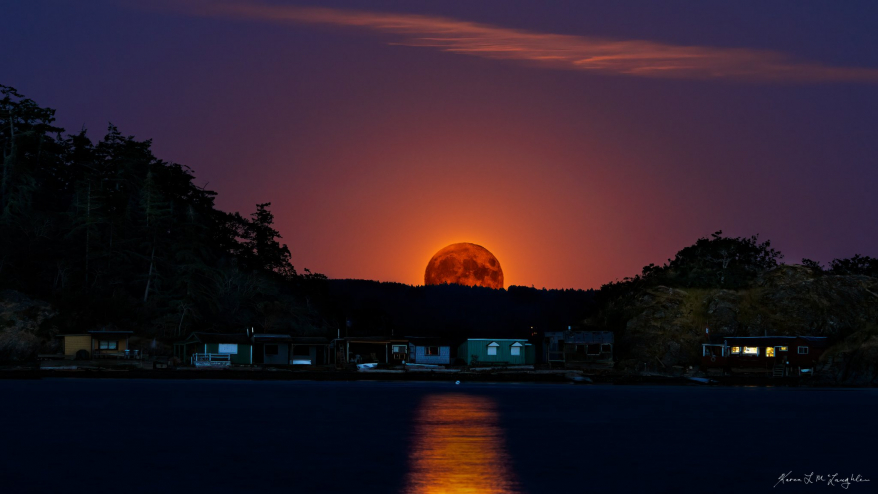 The Buck Moon rises over Shack Island